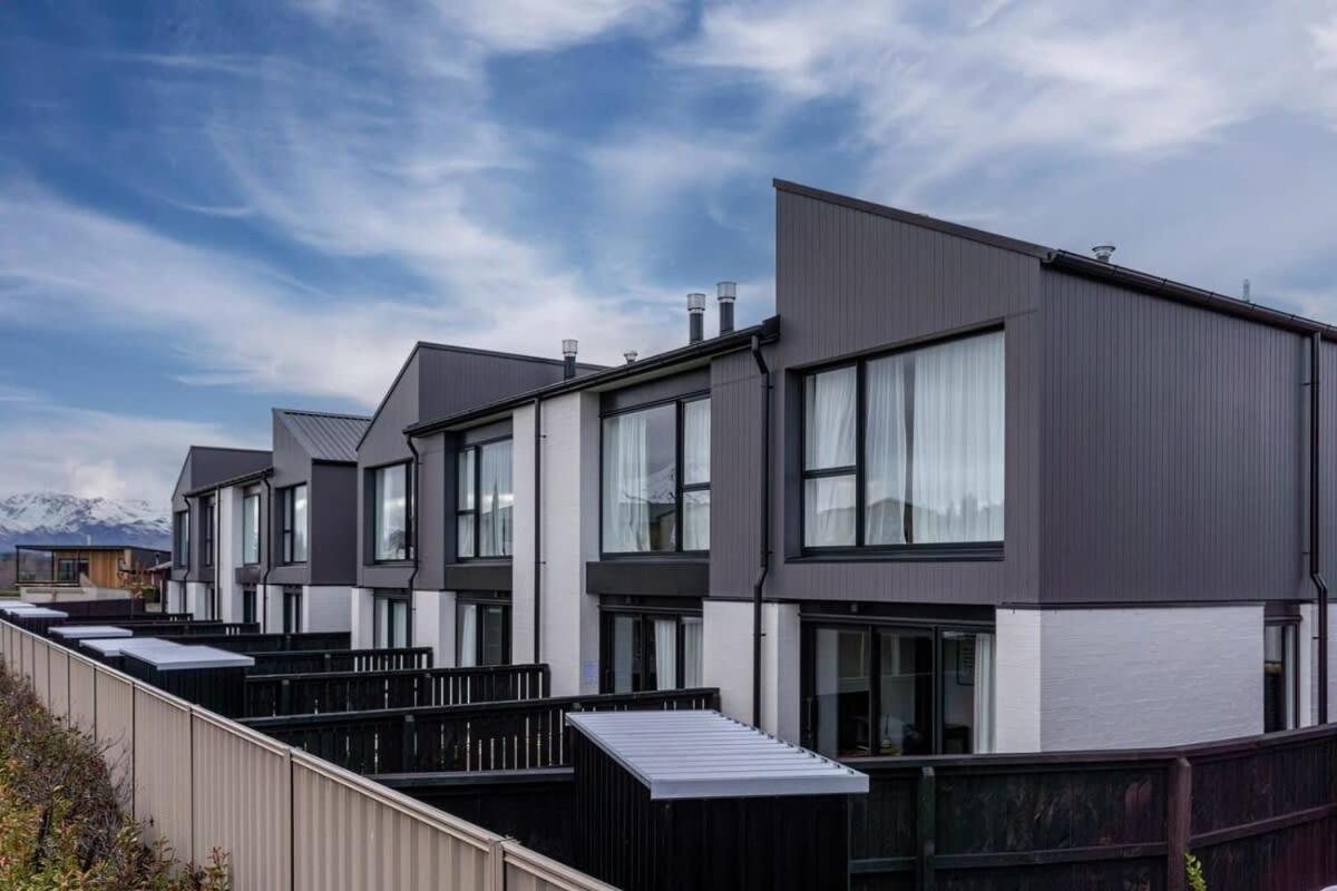 Albert Town Views Exterior photo
